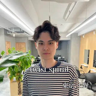 ショート パーマ メンズ 曲がる縮毛矯正 バレイヤージュ森田のヘアスタイル