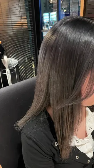 セミロング カラー 田中 美月のヘアスタイル