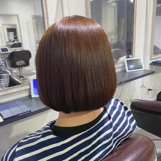 ショート カラー 根本 真奈のヘアスタイル