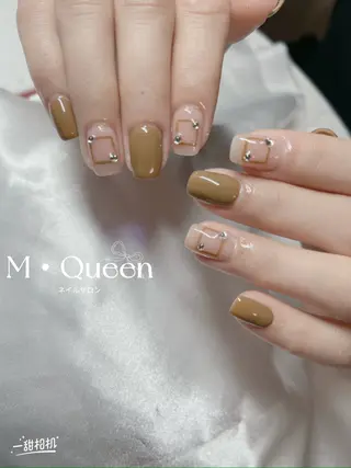 ネイル MQueen ネイルサロンマルのネイルデザイン