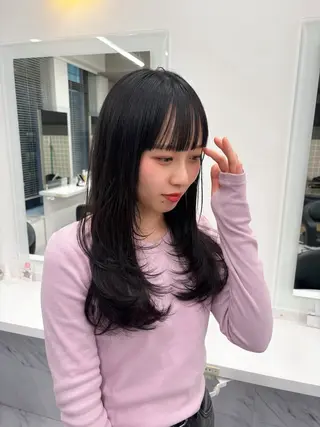 セミロング カラー 抜け感レイヤー︴ ニュアンスカラーのヘアスタイル