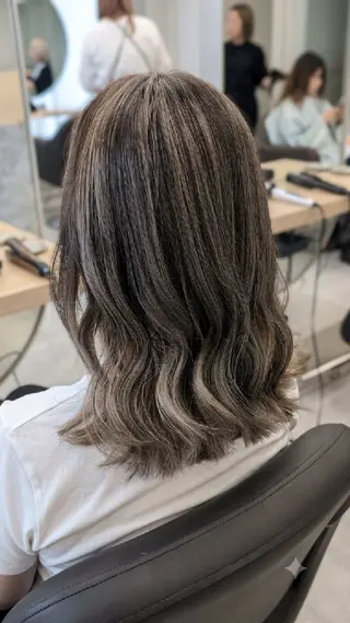 ミディアム カラー ブリーチなしWカラー 【艶感✨透明感】中澤のヘアスタイル