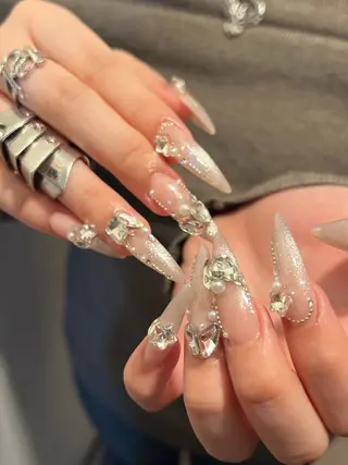 ネイル Luna Gladeのネイルデザイン