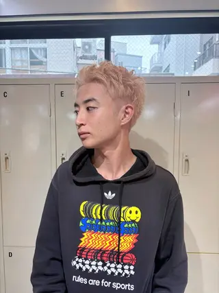 メンズ 🧤高明度ハイトーン 🧤莉音のヘアスタイル