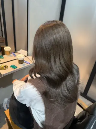 セミロング カラー soi 💜AYAKOのヘアスタイル