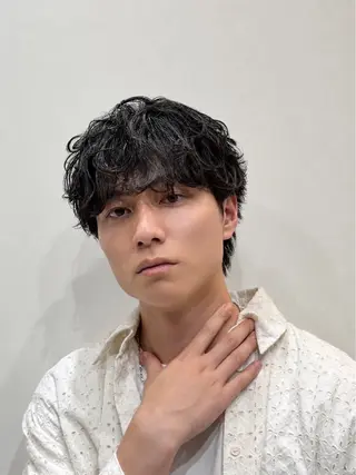 ミディアム パーマ メンズ 丸田 恭平のヘアスタイル