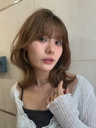 ミディアム カラー カラー/髪質改善トリ ートメント moneのヘアスタイル