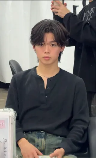 ショート パーマ 岩佐 柚太のヘアスタイル
