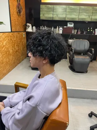 ショート パーマ メンズ かんばら りょーいのヘアスタイル