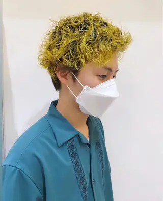 ショート 松田 アカリのヘアスタイル