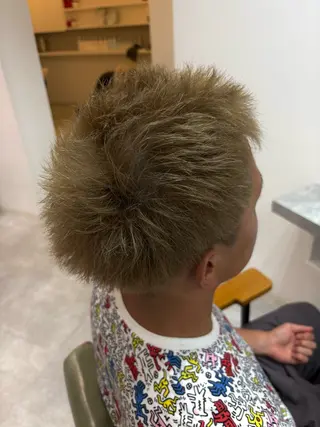 カラー メンズ moi Blanc/ Aoyagiのヘアスタイル