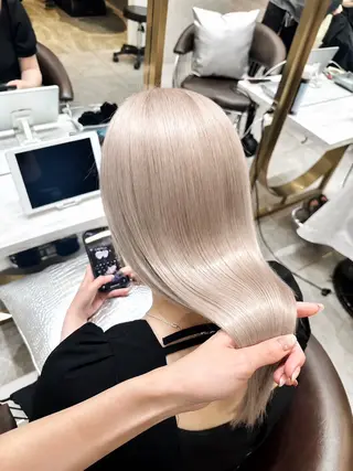 カラー Rio /ハイトーン /透明感カラーのヘアスタイル