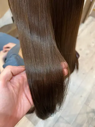 ロング 工藤 梨花のヘアスタイル
