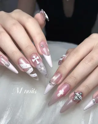 ネイル M 🌷Nail 長さだし専門店のネイルデザイン