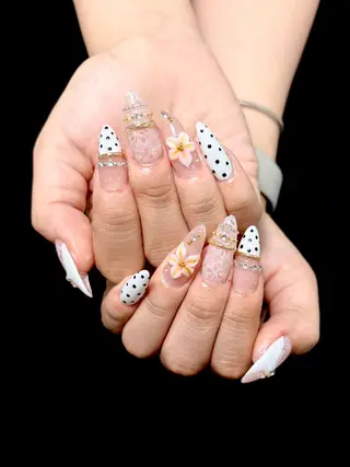 ネイル ongles chicのネイルデザイン