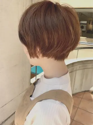 ショート カラー 大人女性ショート専門 tomodaのヘアスタイル