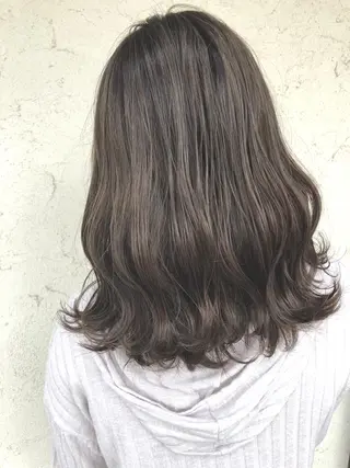 ミディアム カラー 艶髪育成サロン 京橋 shinのヘアスタイル