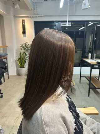 セミロング カラー 丸岡 桜のヘアスタイル