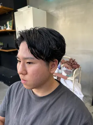ショート パーマ メンズ 山田 翔夢のヘアスタイル