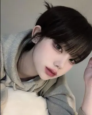 マツエク・マツパ Aimi /似合わせ 束感まつげ🖤のマツエク・マツパデザイン