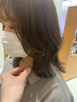 ミディアム ARMONY秋山輝也 コテ巻き風パーマ特化のヘアスタイル
