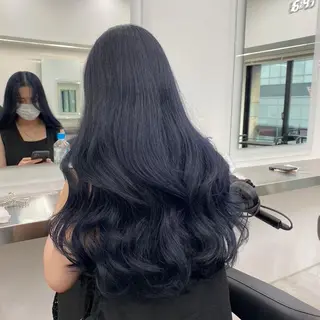 ロング カラー ラベンダー💜 グレージュ🩶のヘアスタイル