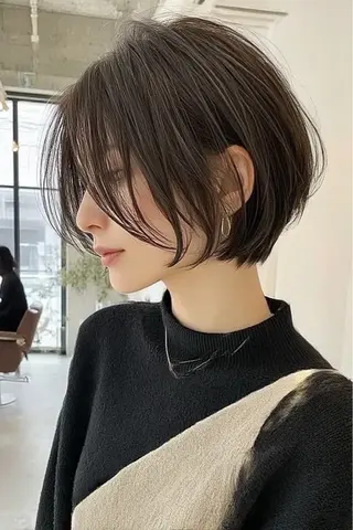 ショート カラー 韓国×艶ハイトーンが かわいい✨️リオ🍒のヘアスタイル