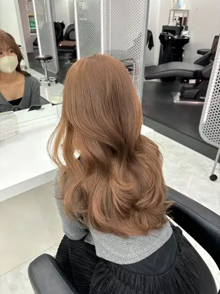 ロング カラー 抜け感レイヤー︴ ニュアンスカラーのヘアスタイル