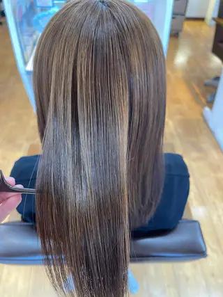 セミロング 梶谷 和希のヘアスタイル