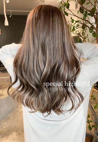 セミロング 岸川 恭子のヘアスタイル