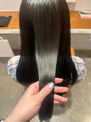 ロング カラー 五十嵐 美玖のヘアスタイル