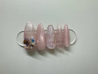 ネイル Queeens nailのネイルデザイン