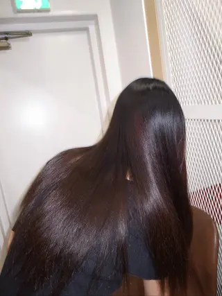ロング パーマ 湯浅 美玖のヘアスタイル