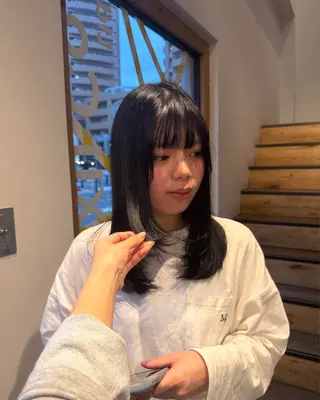 ミディアム みく💖レイヤー／海 外ヘア🇺🇸❤️のヘアスタイル