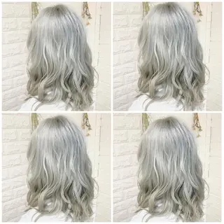 セミロング カラー ハイトーン/ブリーチ 山崎 悠次のヘアスタイル