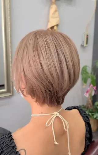 カラー ショート 井澗 修二のヘアスタイル