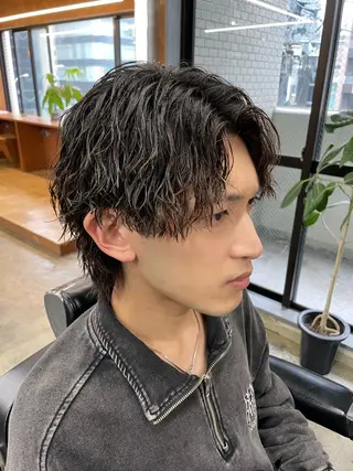 ショート カラー パーマ ヘアアレンジ メンズ 亀井隆汰/メンズ専門 パーマ/フェード可のヘアスタイル