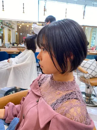 ショート レイヤーと顔まわり 大好き❣️関口拓馬のヘアスタイル