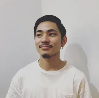 ショート カラー パーマ 名倉 伽奈のヘアスタイル