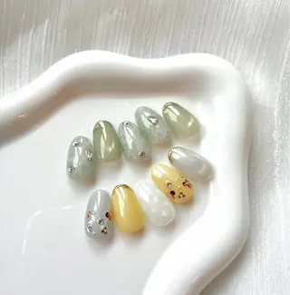 ネイル 伊藤 菜緒のネイルデザイン