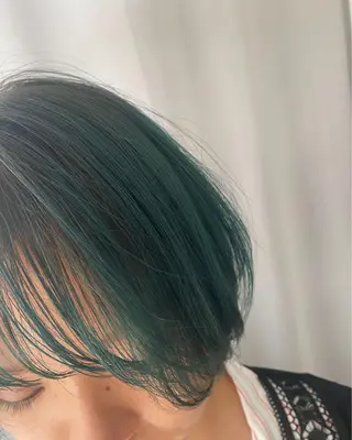 ショート カラー ヘアアレンジ lani ブリーチ /ダブルカラーのヘアスタイル