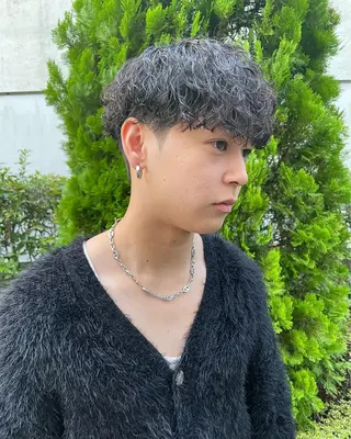 ショート カラー パーマ ヘアアレンジ メンズ 亀井隆汰/メンズ専門 パーマ/フェード可のヘアスタイル