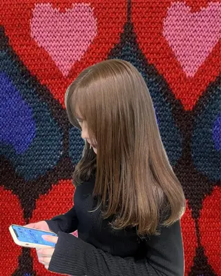 ロング カラー BUSH なかじませりなのヘアスタイル