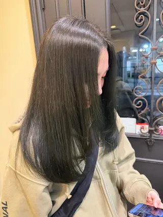 セミロング カラー Karin／ レイヤーブリーチ🥀のヘアスタイル