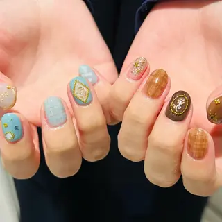 ネイル i+ söpö .nのネイルデザイン