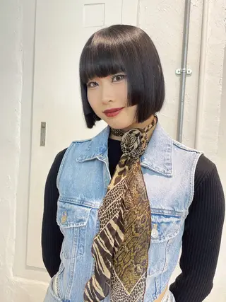 ショート 🎀ボブ+ハイトーン シュカ👶🏻のヘアスタイル