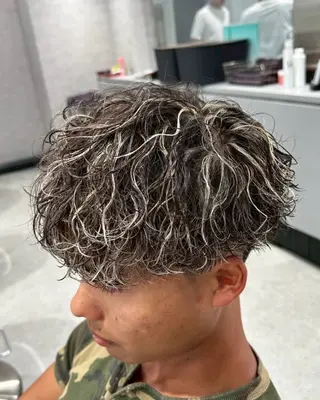 カラー パーマ メンズ メンズ特化⚡️パーマ テッタのヘアスタイル