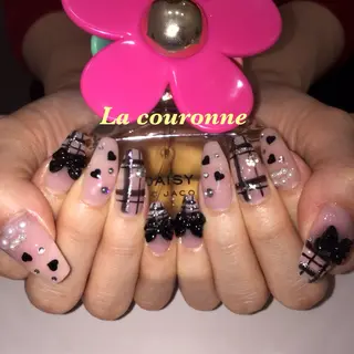 ネイル Lacouronne NATSUMIのネイルデザイン