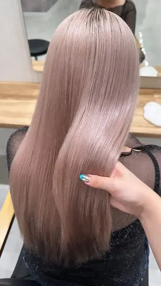 ロング カラー 🎀透明感カラー /ハイトーン🎀のヘアスタイル