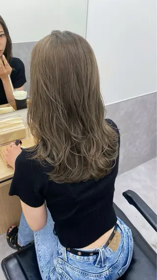 セミロング カラー ヘアアレンジ Hatanaka Airiのヘアスタイル